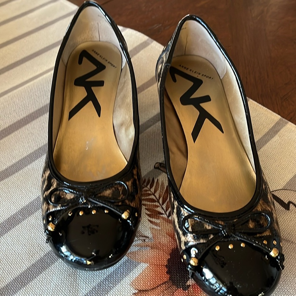 Anne Klein Wedge Cap Toe Animal Shoe